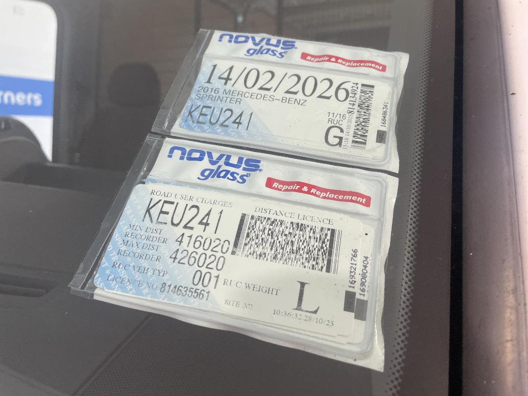 Photo '33' of Mercedes-Benz Sprinter Photo '33' of Mercedes-Benz Sprinter