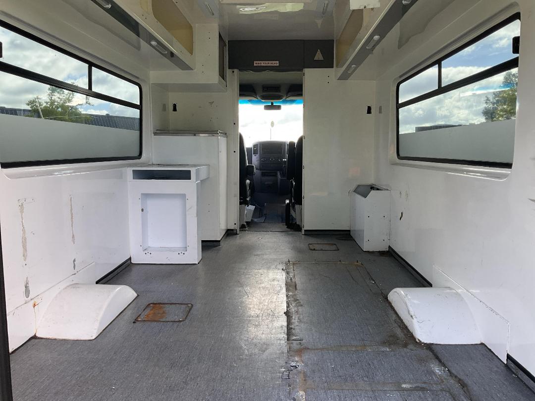 Photo '7' of Mercedes-Benz Sprinter C/C 319 CDI 3665 S Ambulance