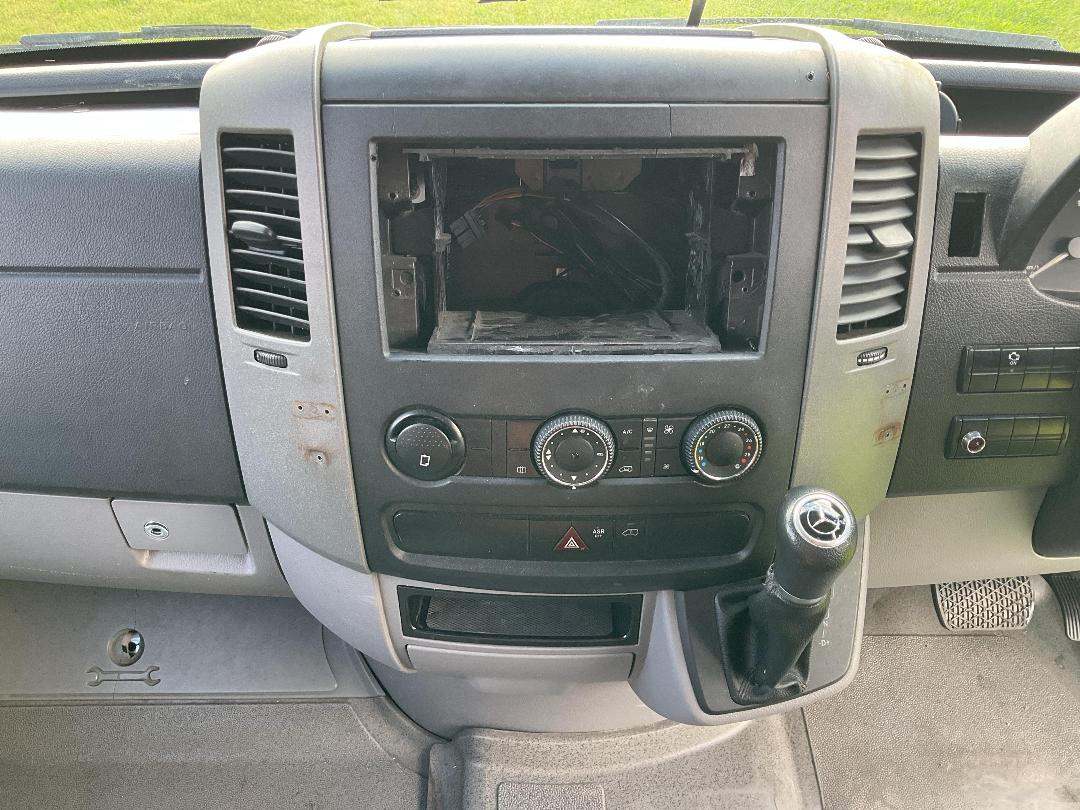 Photo '28' of Mercedes-Benz Sprinter C/C 319 CDI 3665 S Ambulance