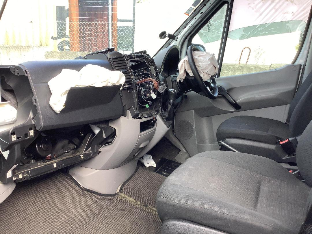 Photo '15' of Mercedes-Benz Sprinter Camper 513 CDI 4325L