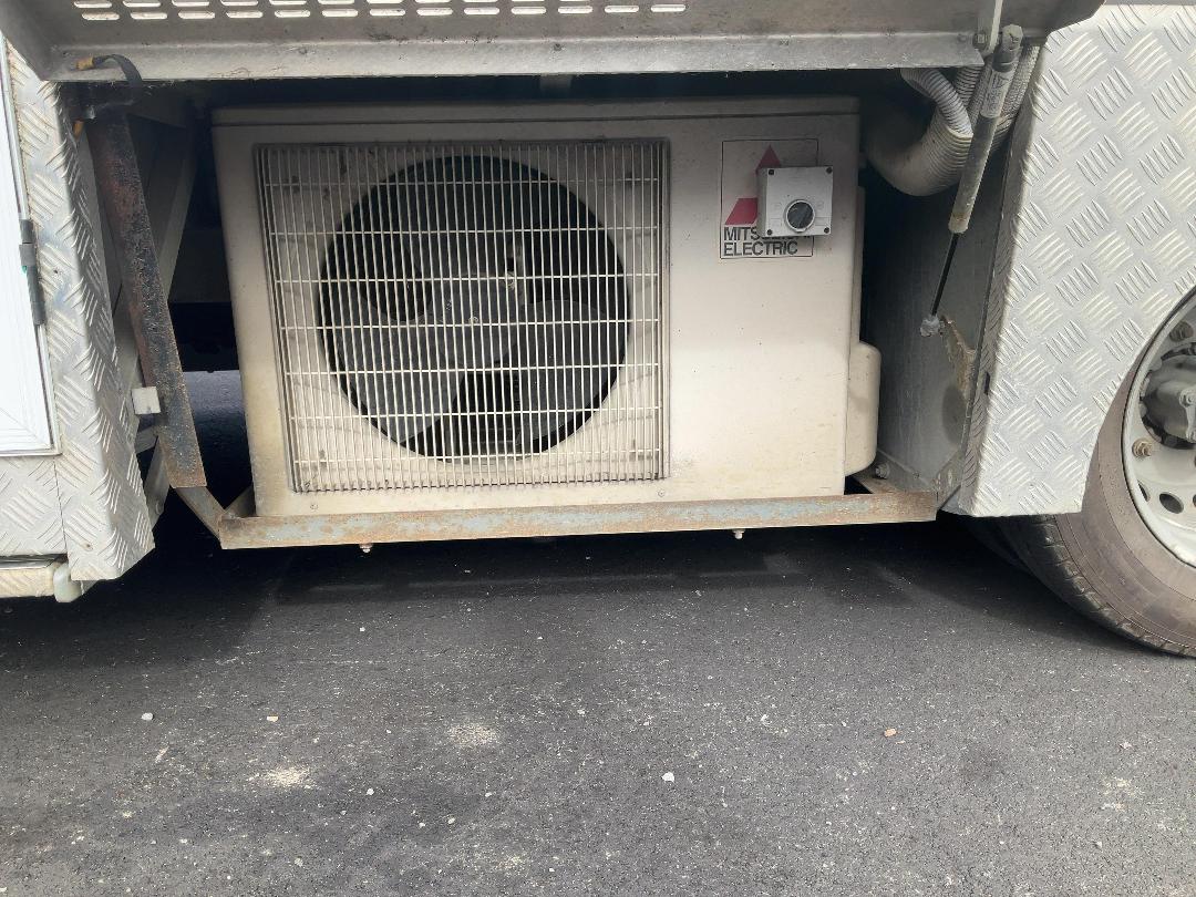 Photo '15' of Mercedes-Benz Sprinter Camper 519 CDI 4325L Box Body Photo '15' of Mercedes-Benz Sprinter Camper 519 CDI 4325L Box Body