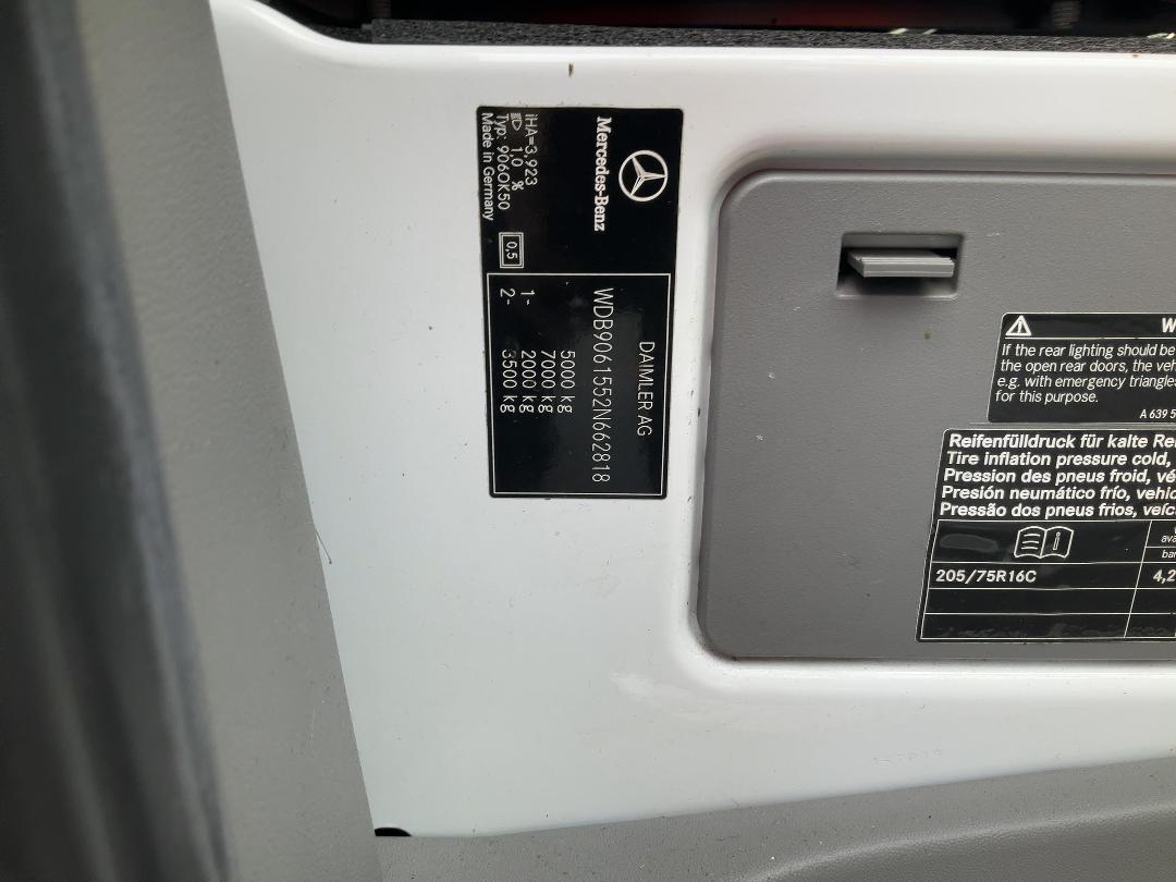 Photo '16' of Mercedes-Benz Sprinter Camper 519 CDI 4325L Box Body Photo '16' of Mercedes-Benz Sprinter Camper 519 CDI 4325L Box Body