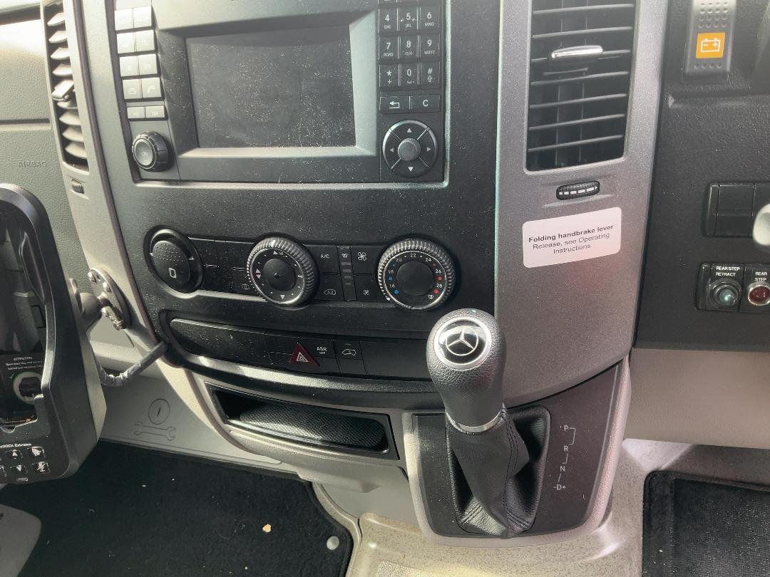 Photo '20' of Mercedes-Benz Sprinter Camper 519 CDI 4325L Box Body Photo '20' of Mercedes-Benz Sprinter Camper 519 CDI 4325L Box Body