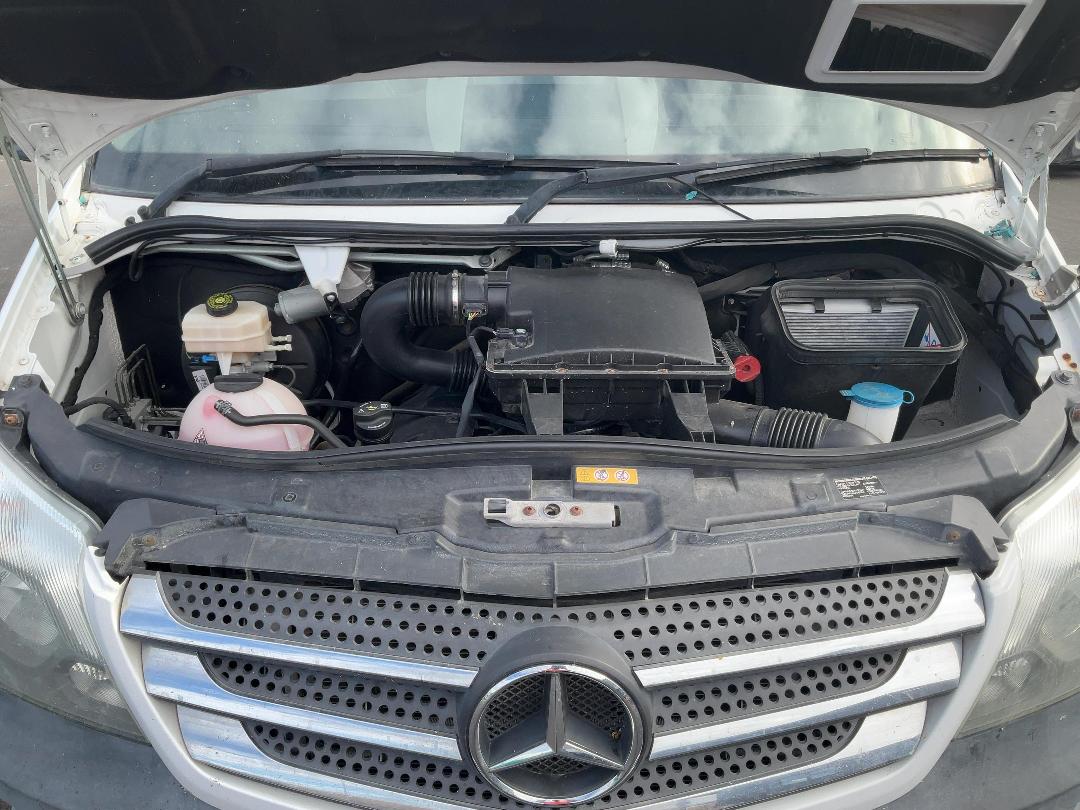 Photo '22' of Mercedes-Benz Sprinter Camper 519 CDI 4325L Box Body Photo '22' of Mercedes-Benz Sprinter Camper 519 CDI 4325L Box Body