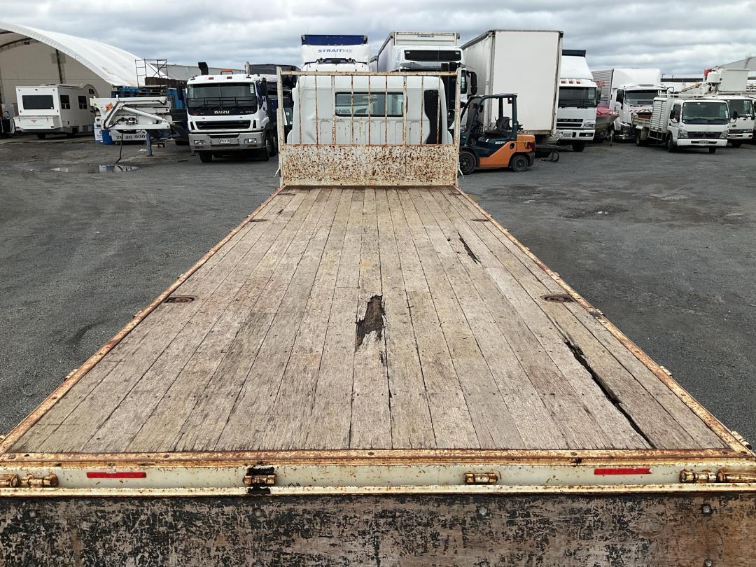 Photo '23' of Mitsubishi Canter FLAT DECK Flat Deck