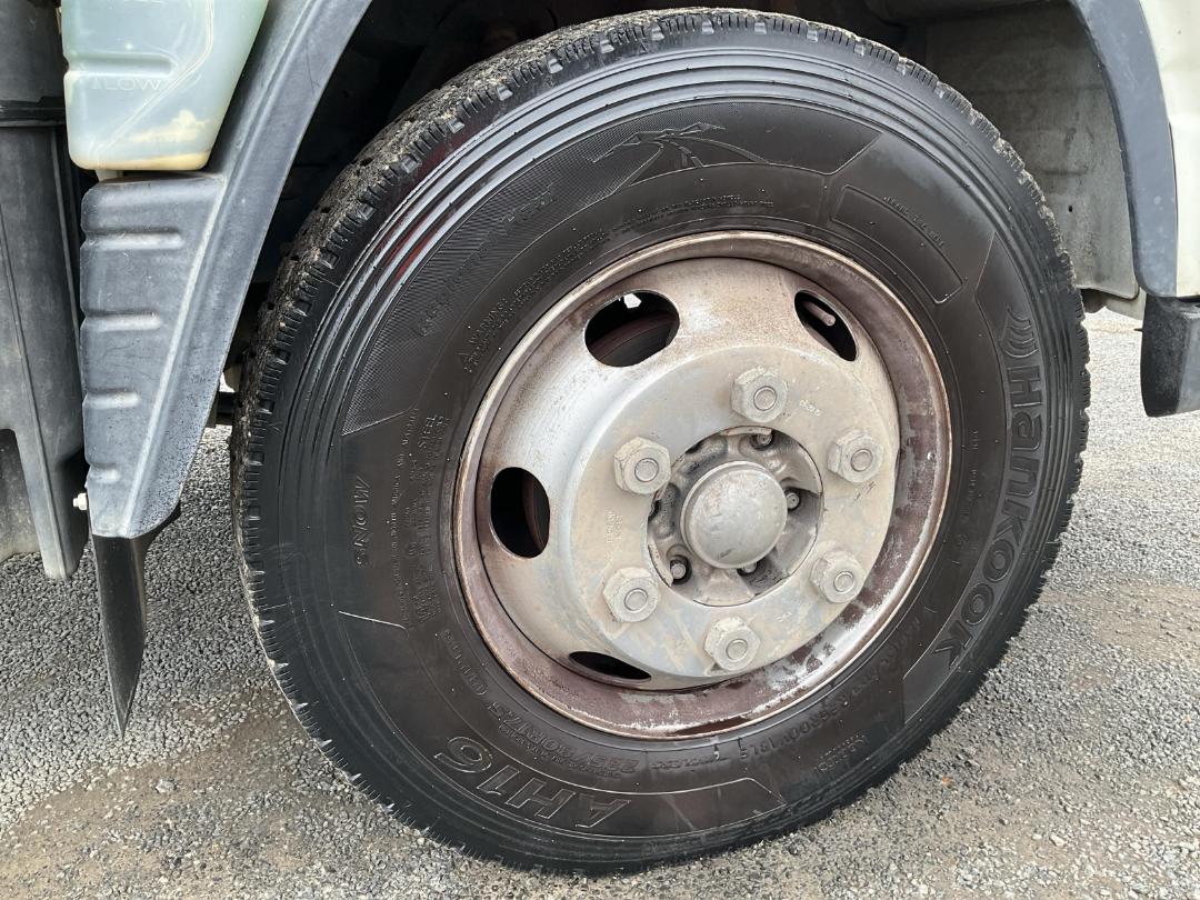 Photo '34' of Mitsubishi Canter FLAT DECK Flat Deck