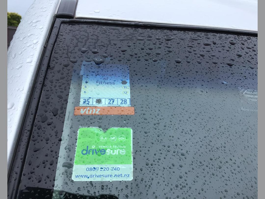 Photo '12' of Mitsubishi Delica D2 Photo '12' of Mitsubishi Delica D2