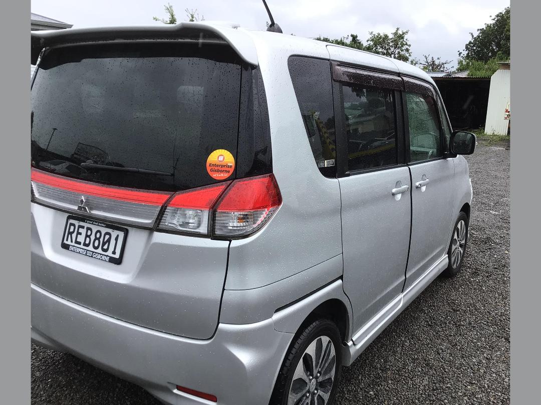 Photo '6' of Mitsubishi Delica D2 Photo '6' of Mitsubishi Delica D2