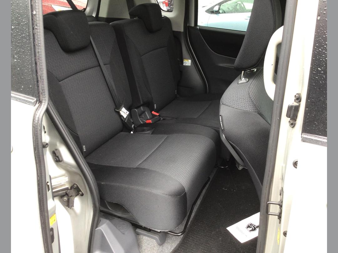 Photo '14' of Mitsubishi Delica D2 Photo '14' of Mitsubishi Delica D2