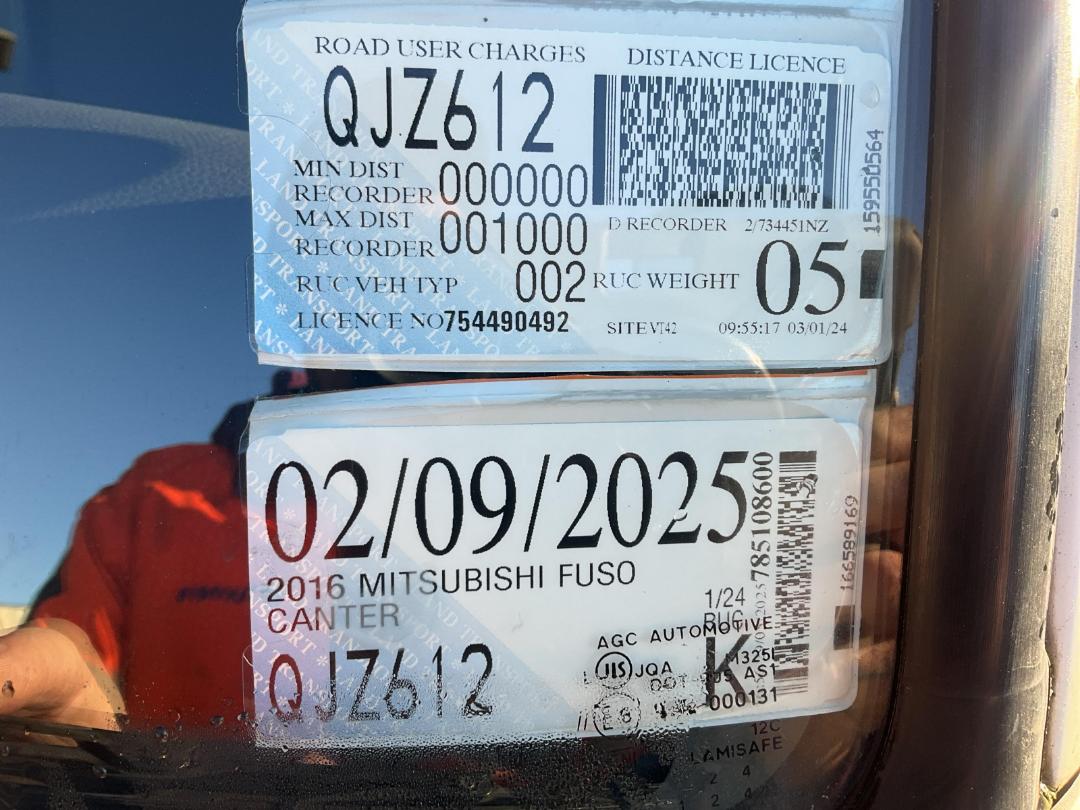 Photo '22' of Mitsubishi Fuso Canter Box Body