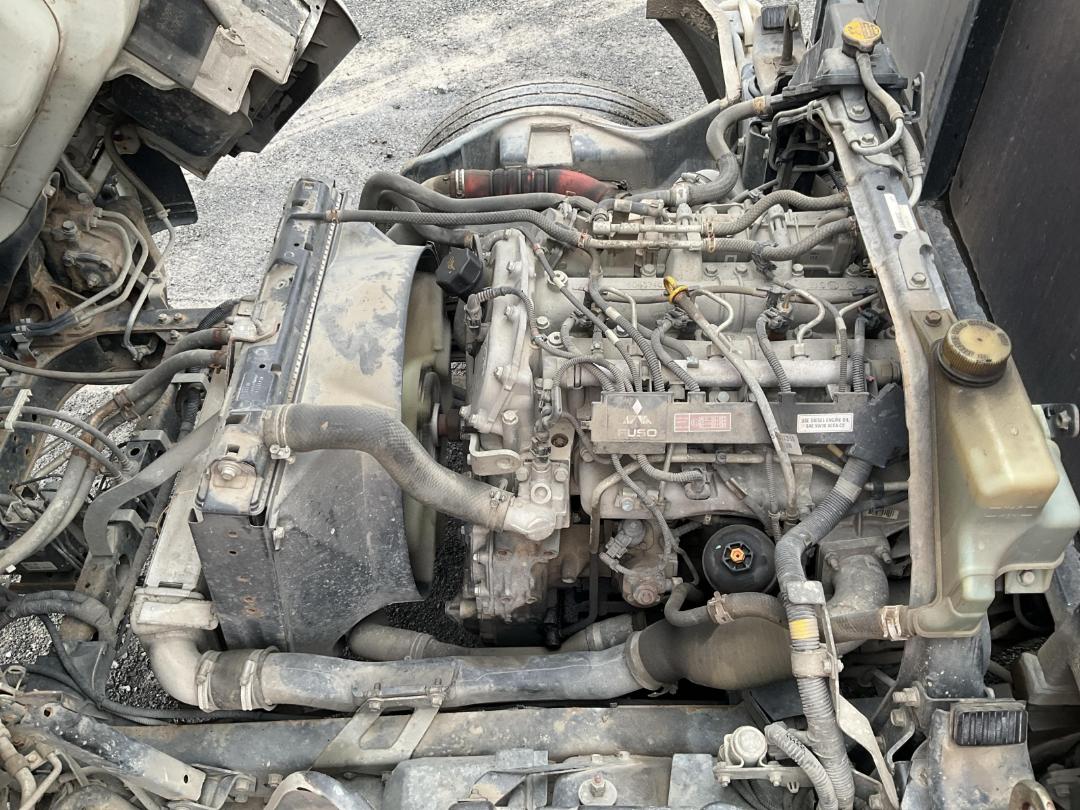 Photo '13' of MITSUBISHI FUSO CANTER FEB60E2 EURO 5 - 616 Flat Deck