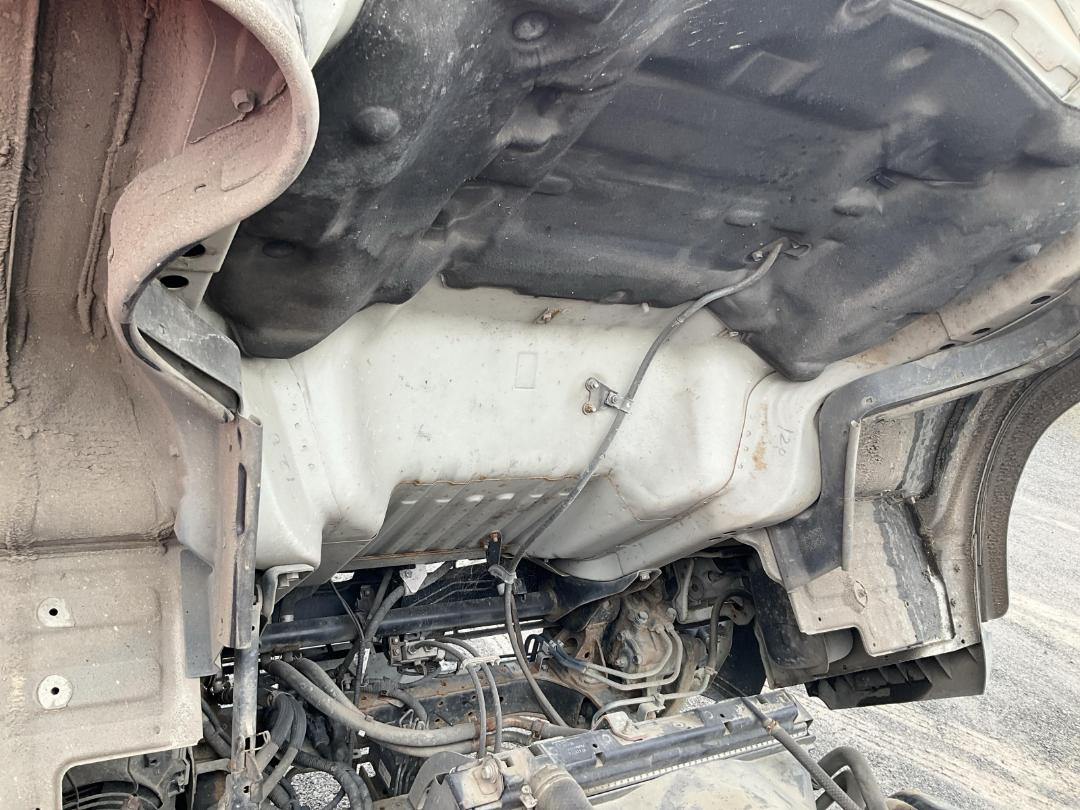 Photo '14' of MITSUBISHI FUSO CANTER FEB60E2 EURO 5 - 616 Flat Deck