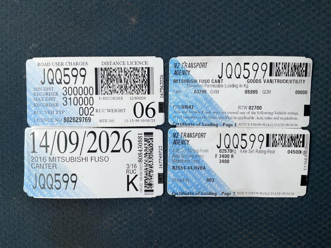 Photo '22' of MITSUBISHI FUSO CANTER FEB60E2 EURO 5 - 616 Flat Deck