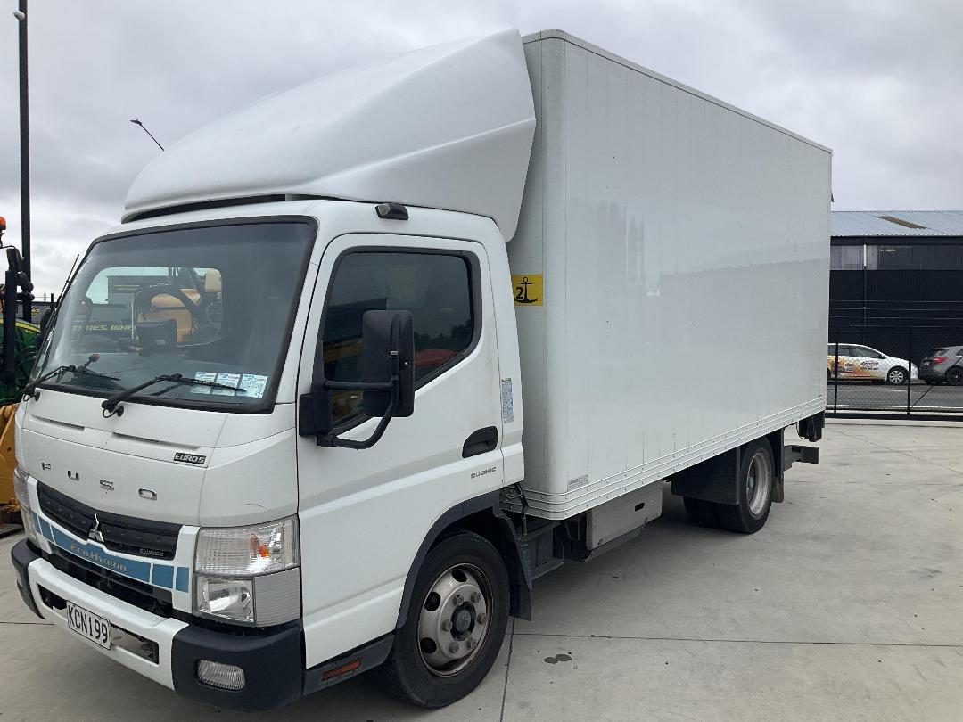 Photo '3' of Mitsubishi Fuso Canter HEV75E2 EURO5 HYBRID Box Body Photo '3' of Mitsubishi Fuso Canter HEV75E2 EURO5 HYBRID Box Body