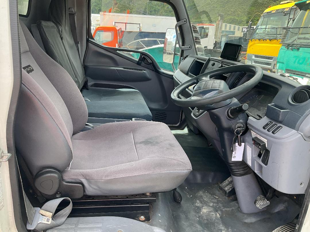 Photo '14' of Mitsubishi Fuso Canter HEV60E2 Box Body