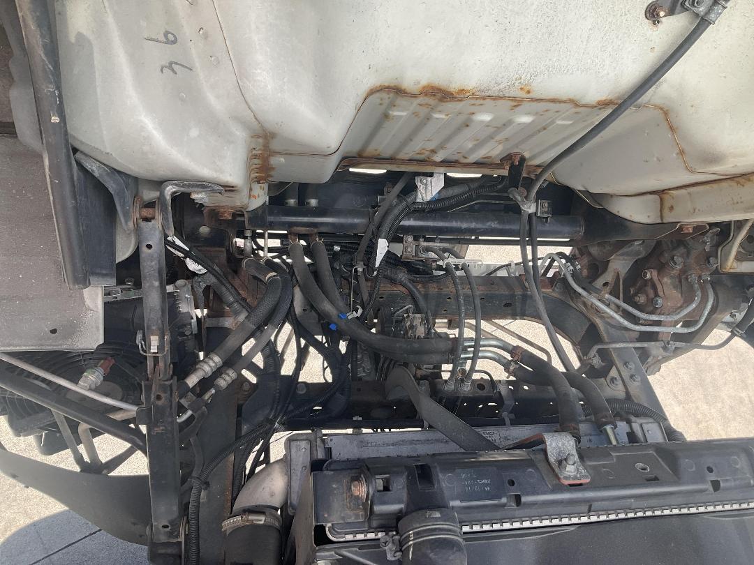 Photo '24' of Mitsubishi Fuso Canter HEV60E2 Box Body