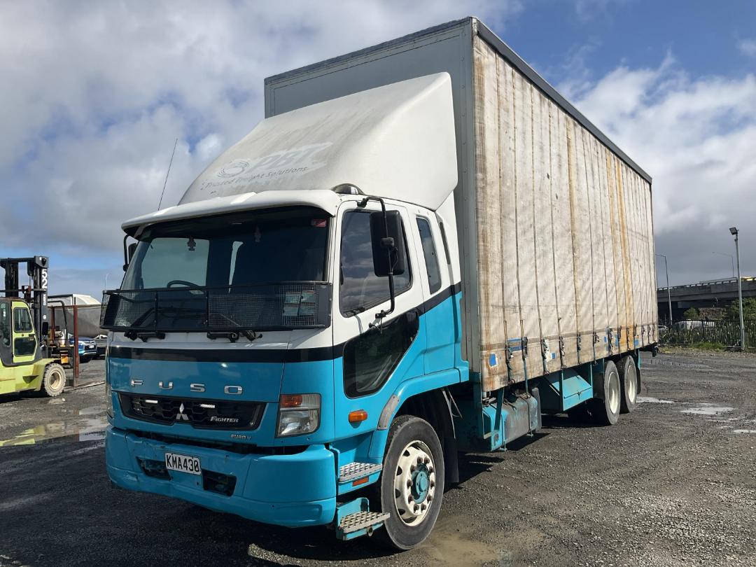 Photo '9' of Mitsubishi Fuso Fighter FM280M1 Curtainsider