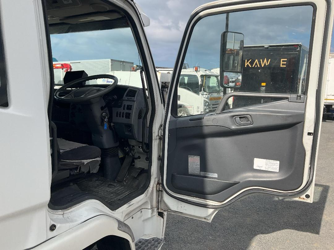 Photo '10' of Mitsubishi Fuso Fighter FK250K1D Box Body