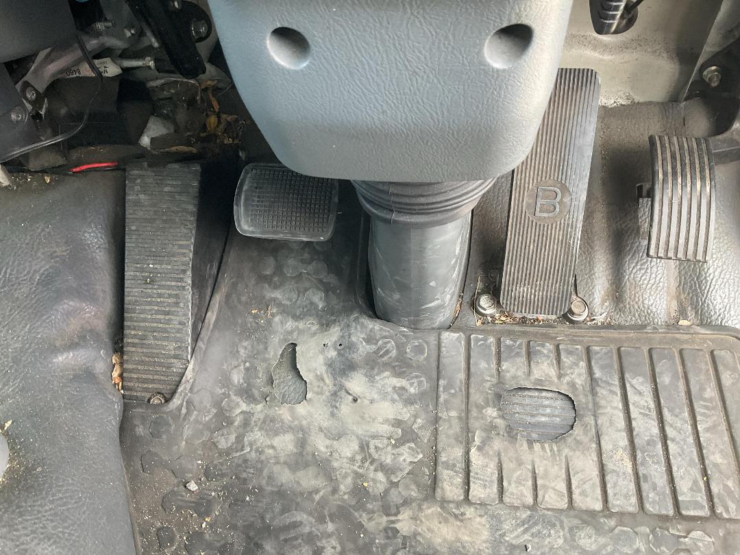 Photo '13' of Mitsubishi Fuso Fighter FK250K1D Box Body