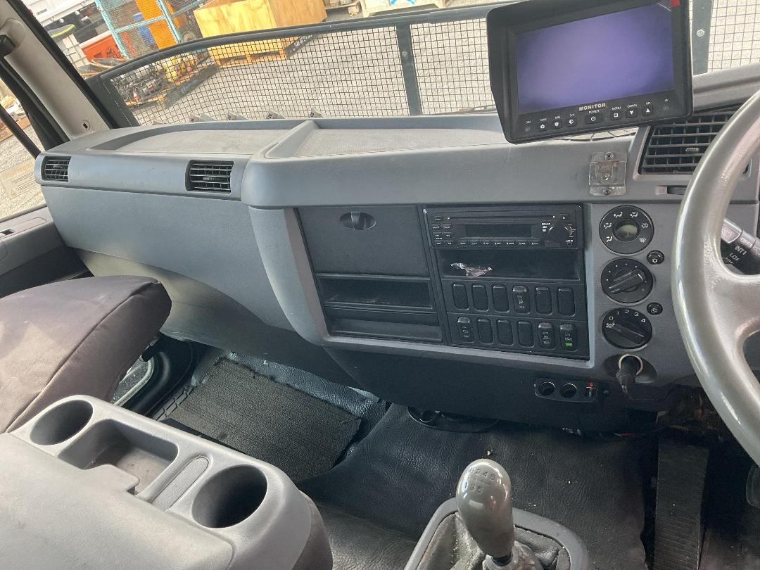 Photo '16' of Mitsubishi Fuso Fighter FK250K1D Box Body