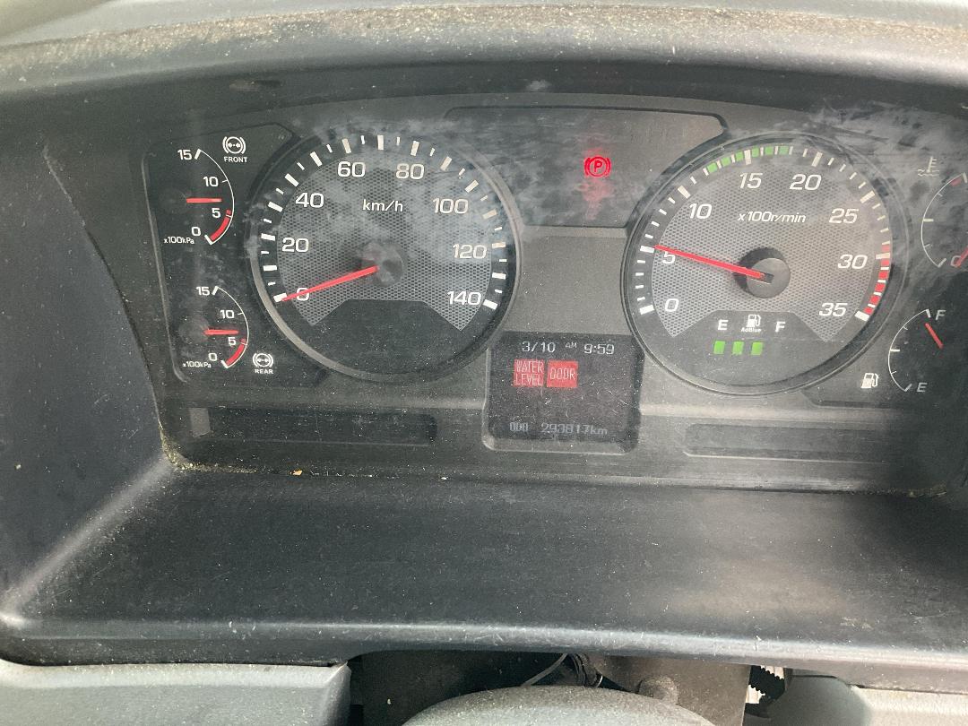 Photo '14' of Mitsubishi Fuso Fighter FK250K1D Box Body