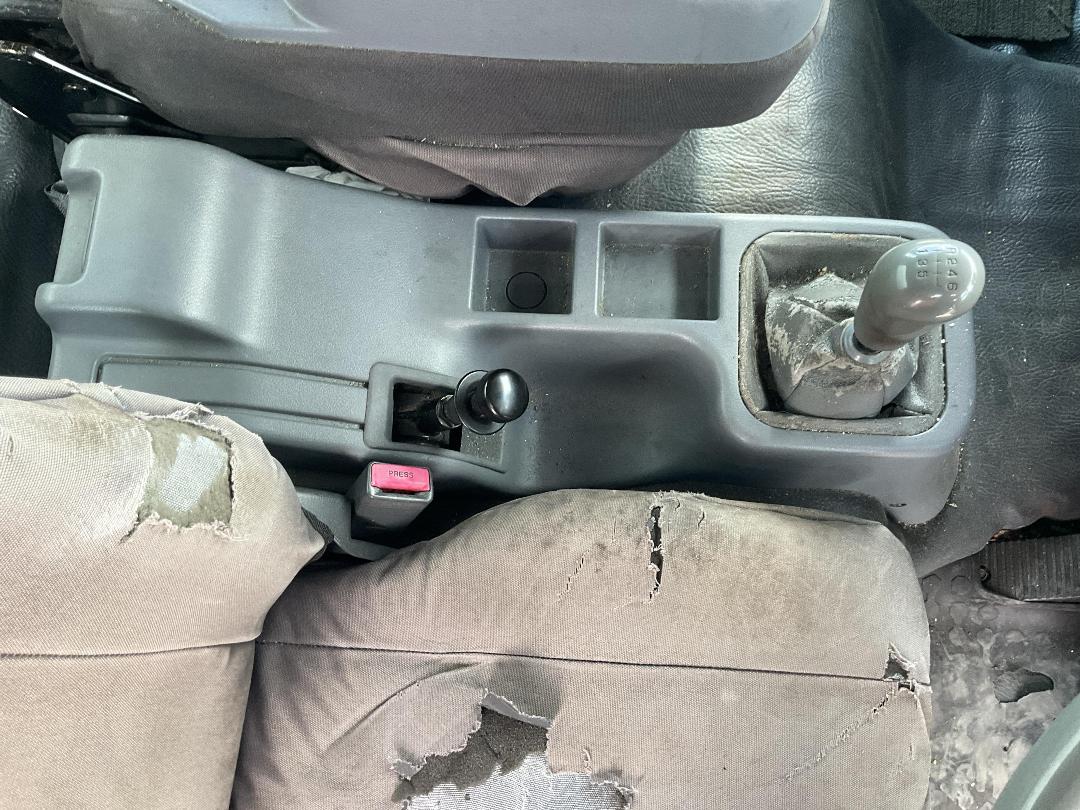 Photo '15' of Mitsubishi Fuso Fighter FK250K1D Box Body