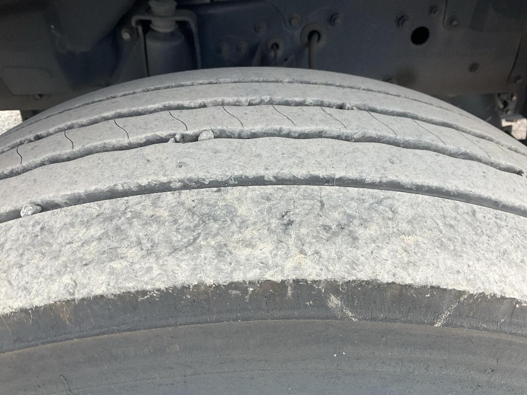 Photo '45' of Mitsubishi Fuso Fighter FK250K1D Box Body