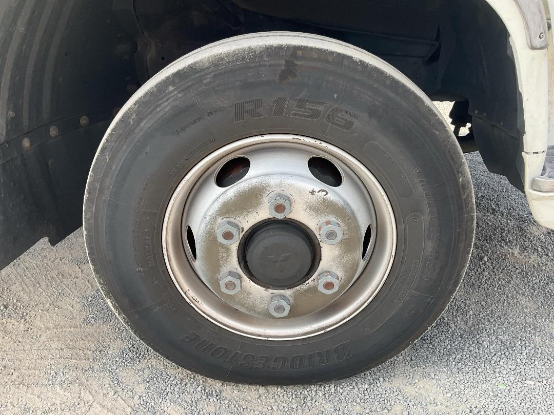 Photo '46' of Mitsubishi Fuso Fighter FK250K1D Box Body