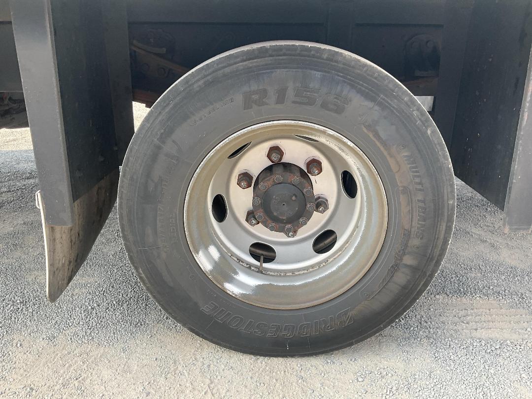 Photo '48' of Mitsubishi Fuso Fighter FK250K1D Box Body