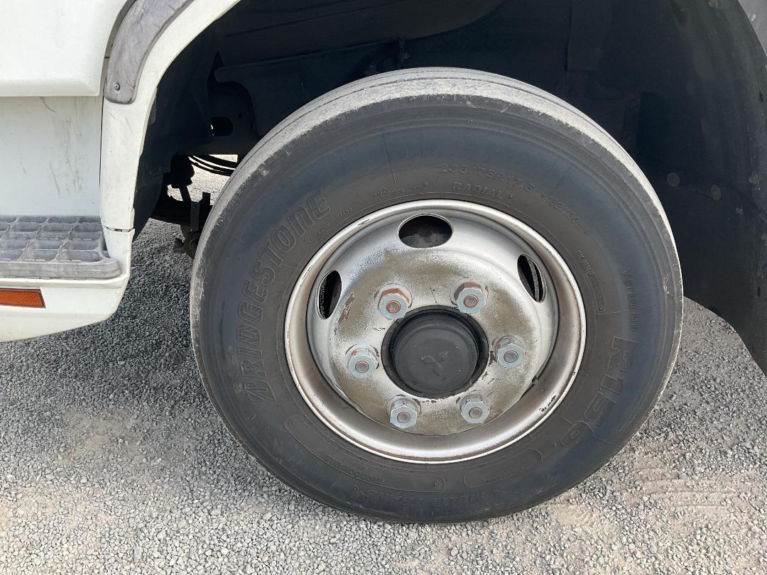 Photo '44' of Mitsubishi Fuso Fighter FK250K1D Box Body