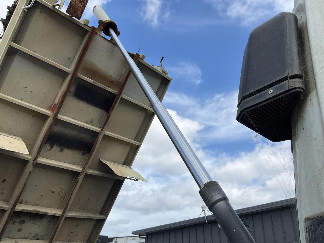 Photo '33' of MITSUBISHI FUSO FIGHTER FN280K1 Tipper