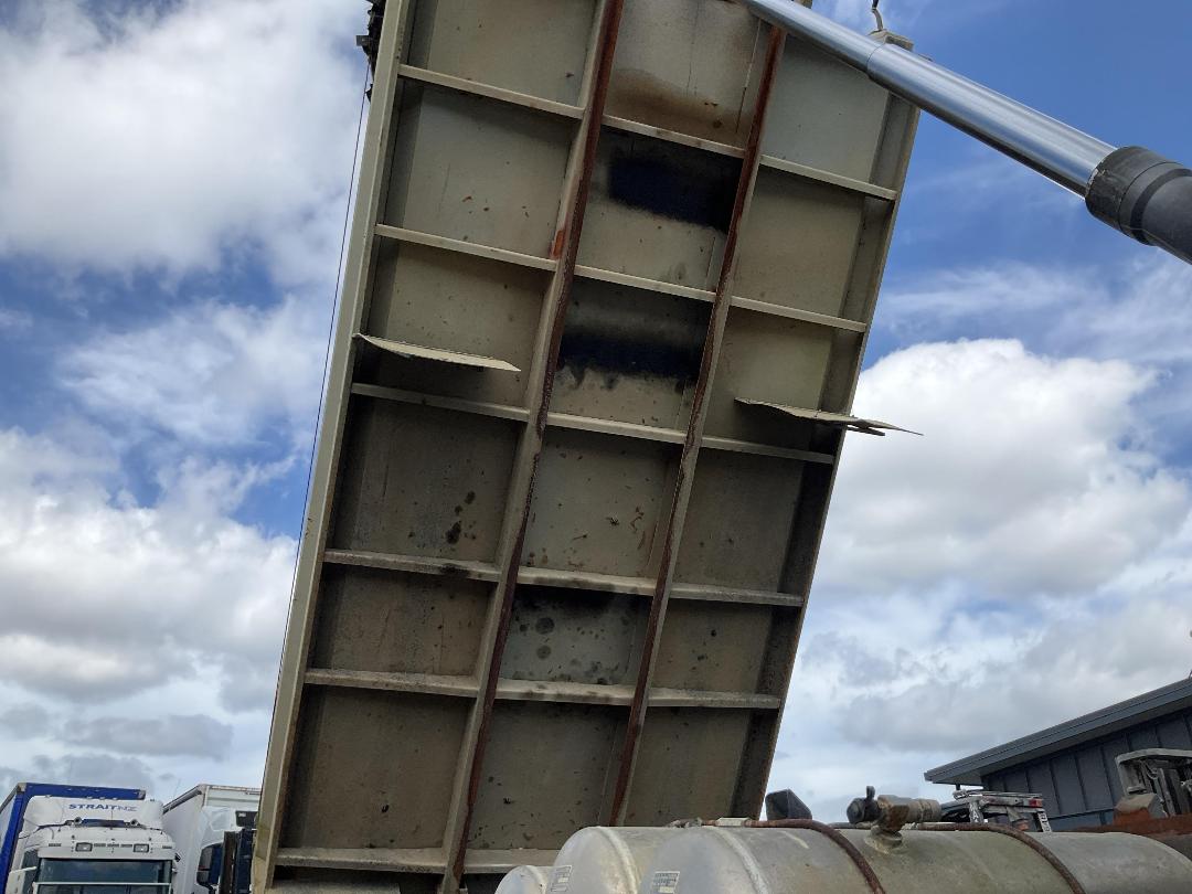 Photo '35' of MITSUBISHI FUSO FIGHTER FN280K1 Tipper