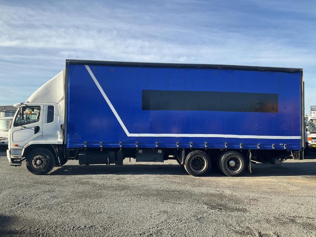 Photo '7' of Mitsubishi Fuso FU281R1 Curtainsider