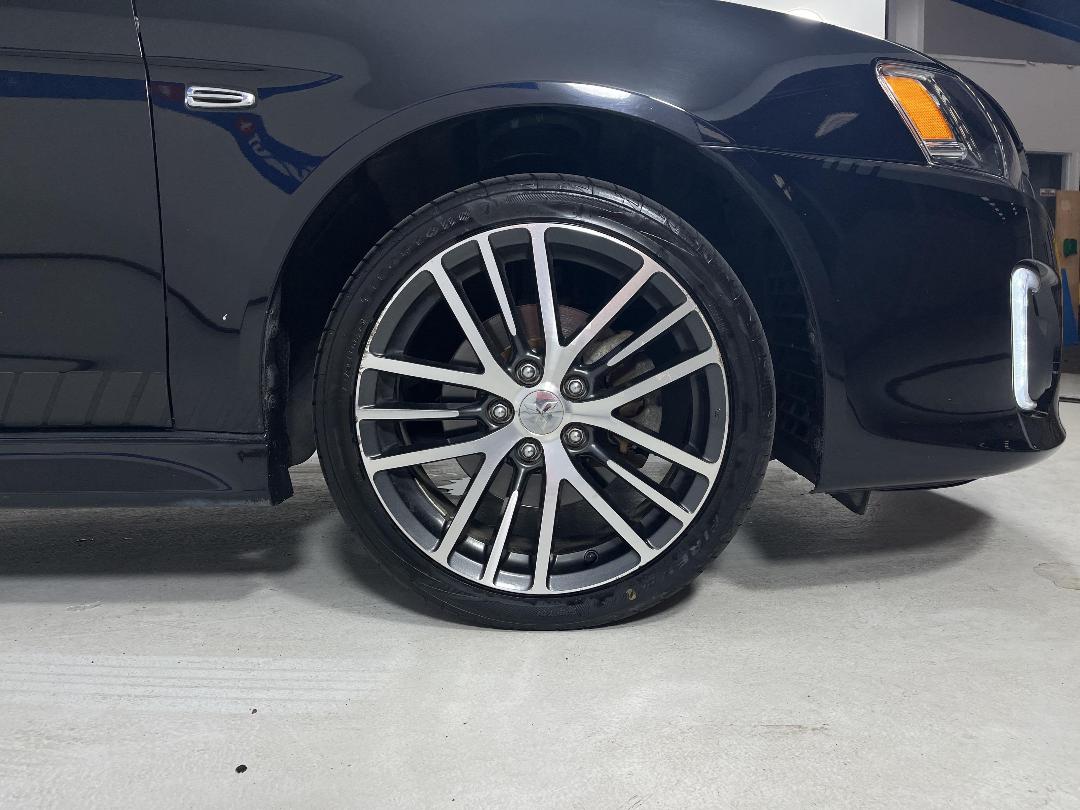 Photo '9' of Mitsubishi Lancer