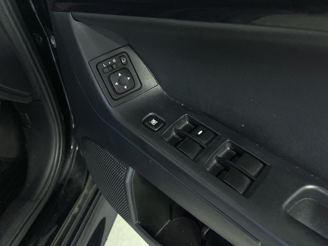 Photo '24' of Mitsubishi Lancer