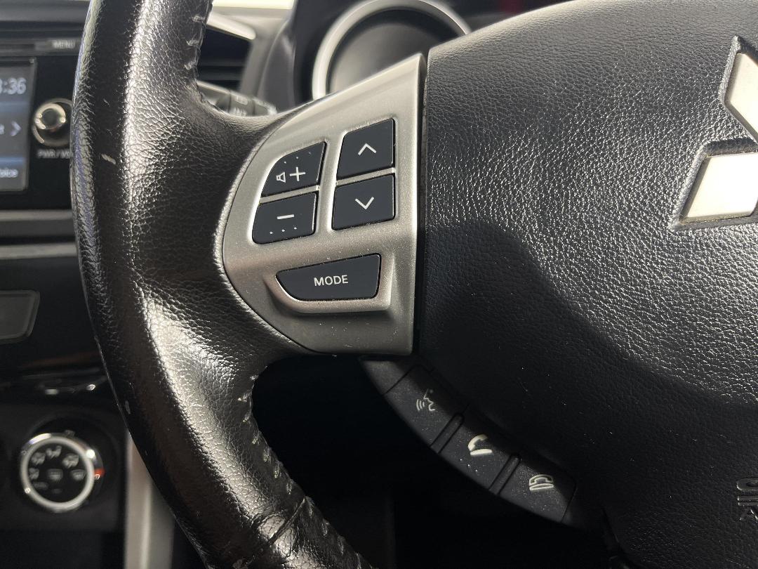 Photo '24' of Mitsubishi Lancer