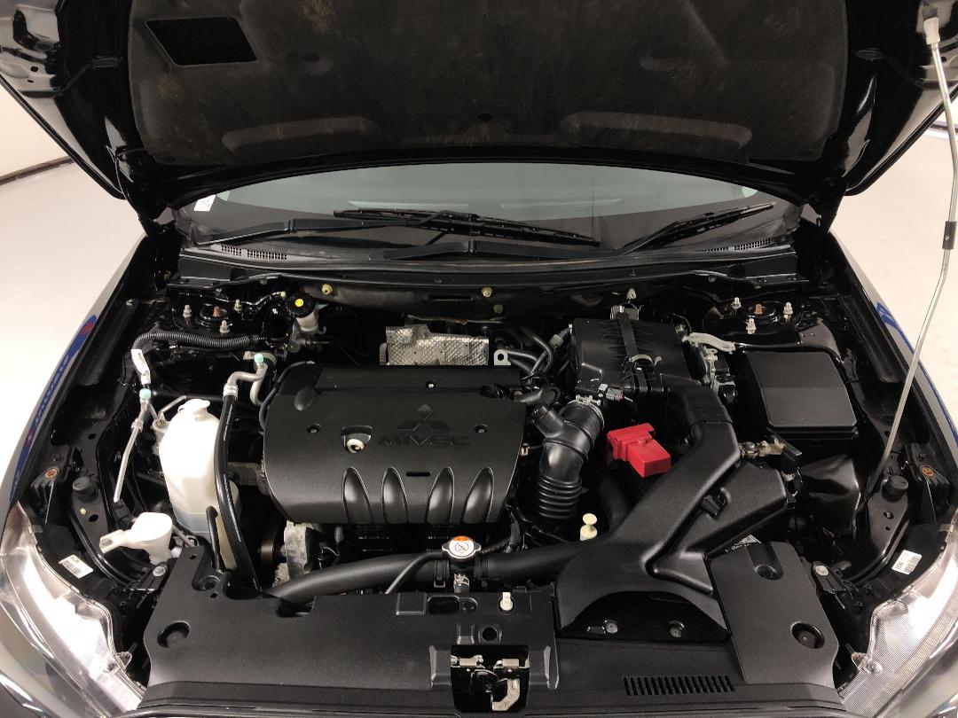 Photo '13' of Mitsubishi Lancer