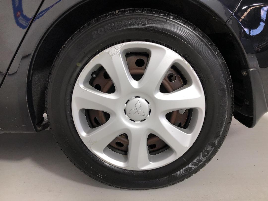 Photo '11' of Mitsubishi Lancer