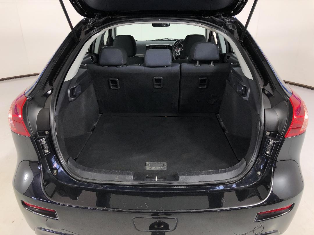 Photo '14' of Mitsubishi Lancer