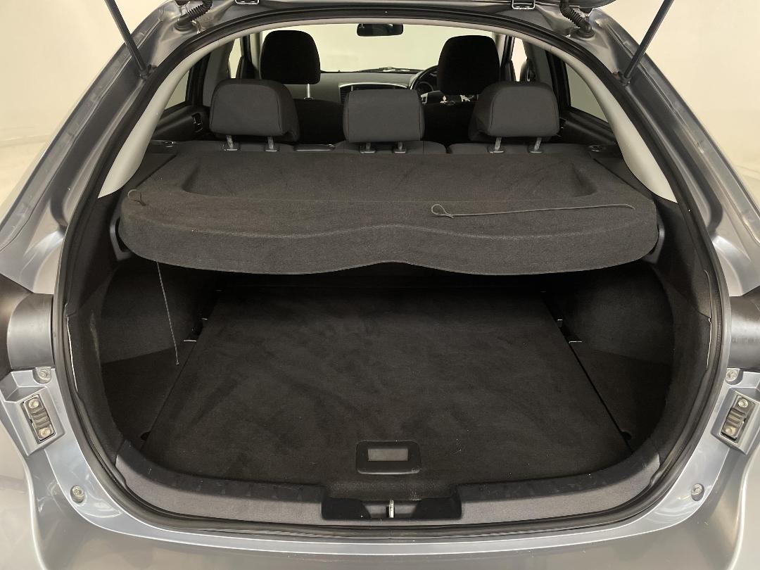 Photo '14' of Mitsubishi Lancer