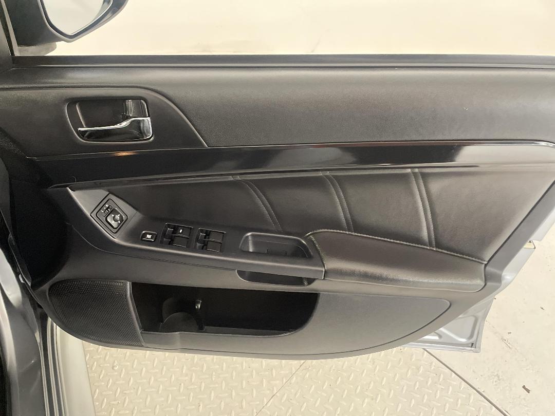 Photo '15' of Mitsubishi Lancer