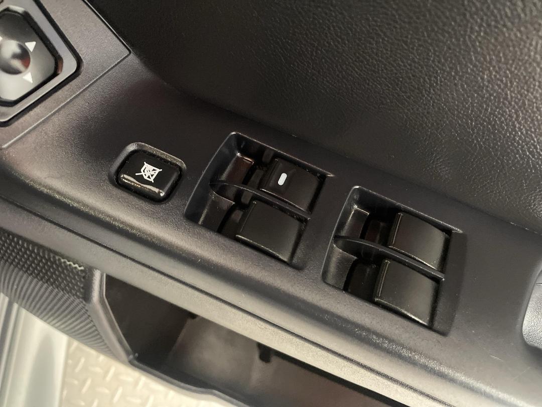 Photo '24' of Mitsubishi Lancer