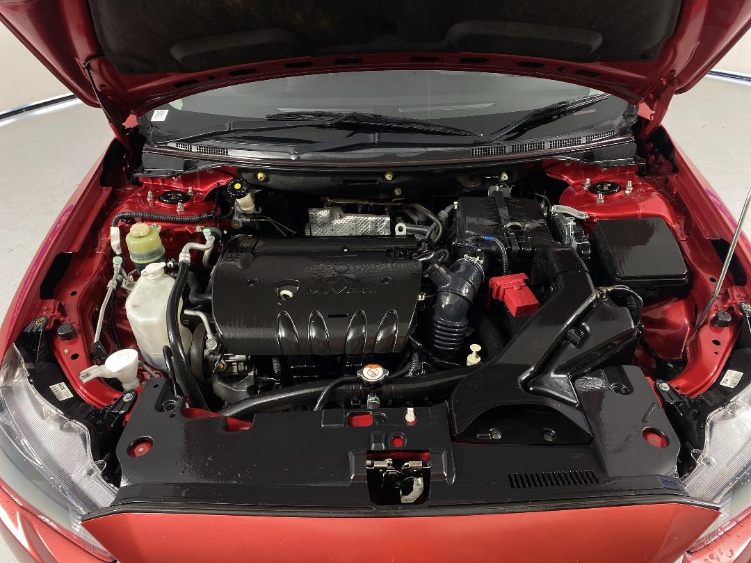 Photo '13' of Mitsubishi Lancer Photo '13' of Mitsubishi Lancer