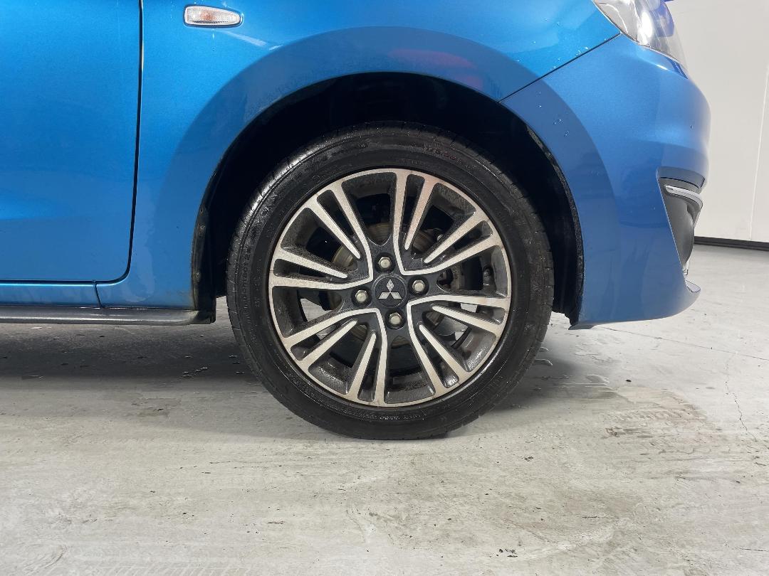 Photo '9' of Mitsubishi Mirage