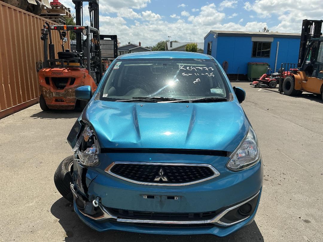 Photo '2' of Mitsubishi Mirage XLS Photo '2' of Mitsubishi Mirage XLS