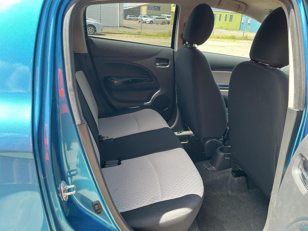 Photo '17' of Mitsubishi Mirage XLS Photo '17' of Mitsubishi Mirage XLS