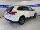 Thumbnail '6' of Mitsubishi Outlander Thumbnail '6' of Mitsubishi Outlander