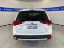 Thumbnail '5' of Mitsubishi Outlander Thumbnail '5' of Mitsubishi Outlander