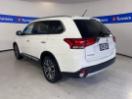 Thumbnail '4' of Mitsubishi Outlander Thumbnail '4' of Mitsubishi Outlander
