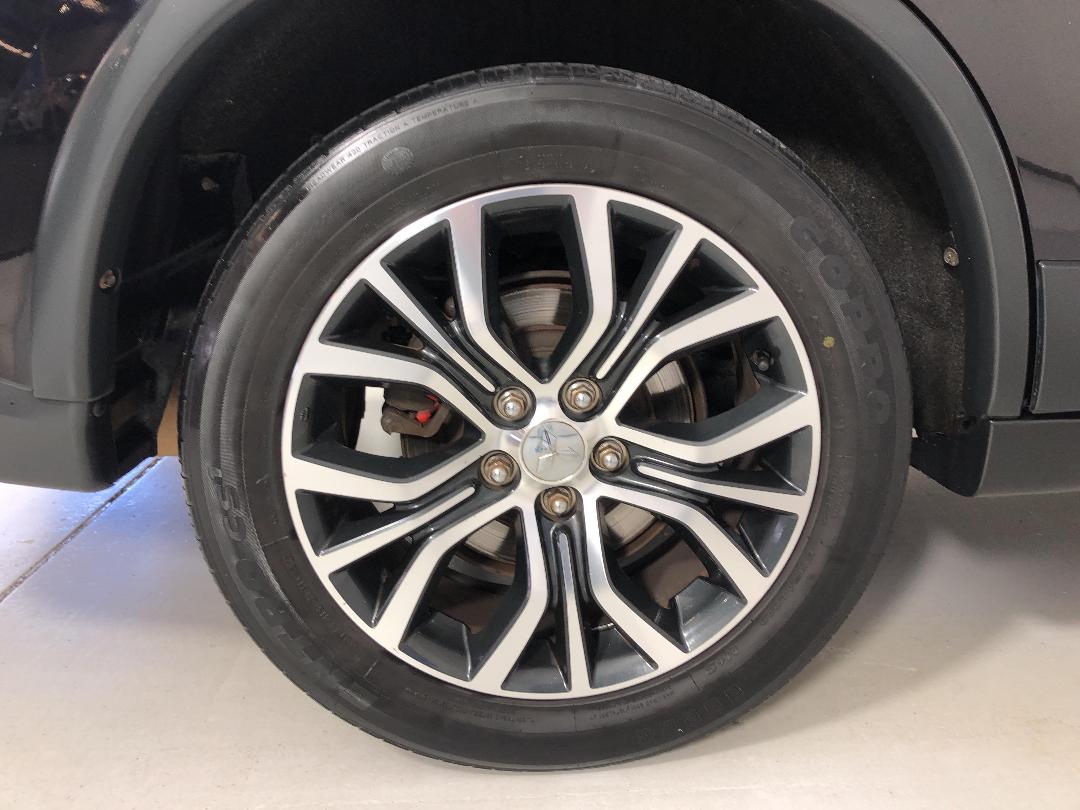 Photo '12' of Mitsubishi Outlander Photo '12' of Mitsubishi Outlander